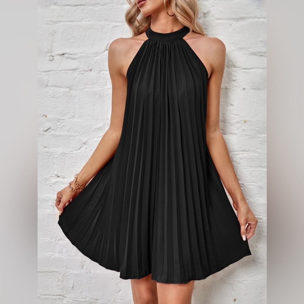 Black pleated dress, keyhole back.